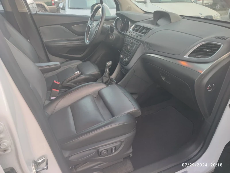 Opel Mokka 1.7 CDTI 4x4, снимка 10 - Автомобили и джипове - 48234849