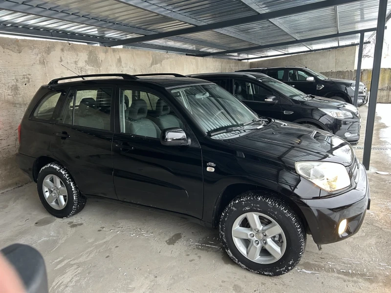 Toyota Rav4 2.0 TDI, снимка 12 - Автомобили и джипове - 49182742