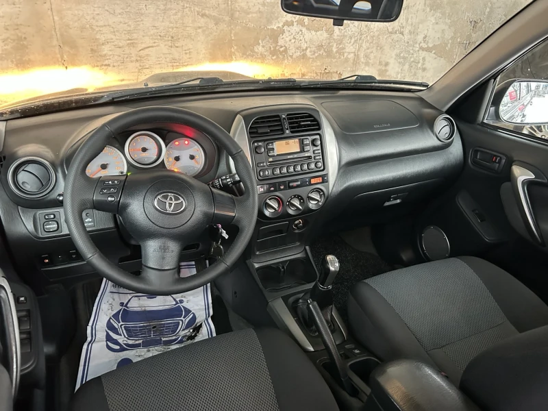 Toyota Rav4 2.0 TDI, снимка 13 - Автомобили и джипове - 49182742