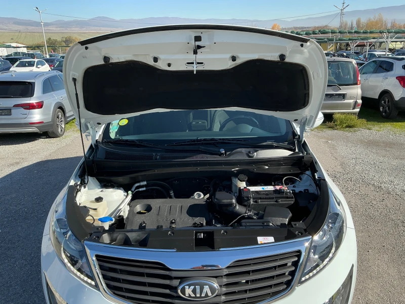 Kia Sportage 1.7 CRDI, снимка 8 - Автомобили и джипове - 52259663