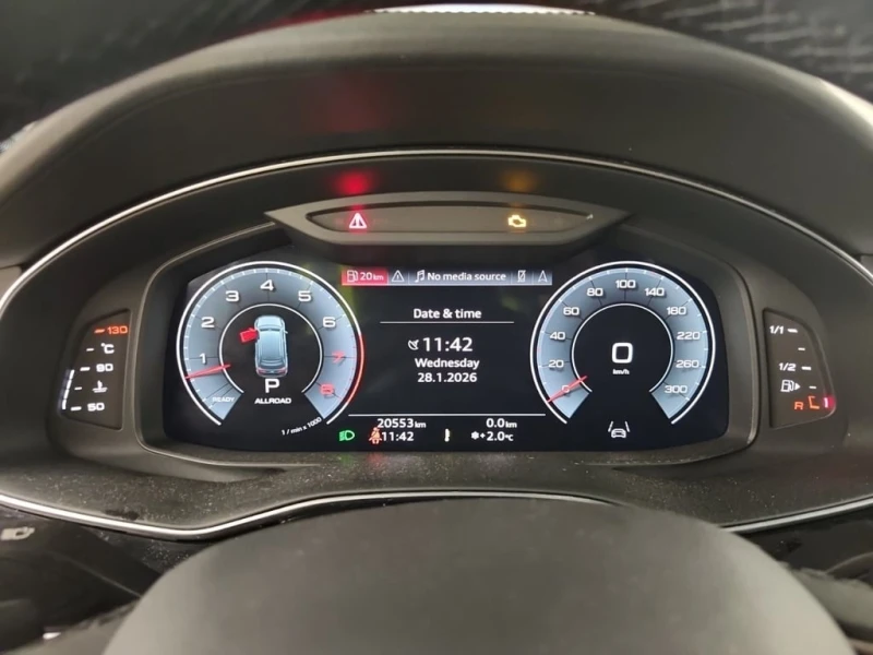 Audi Q7 55tfsi * TECHNIK * 20500km! * CARFAX * , снимка 8 - Автомобили и джипове - 53451185