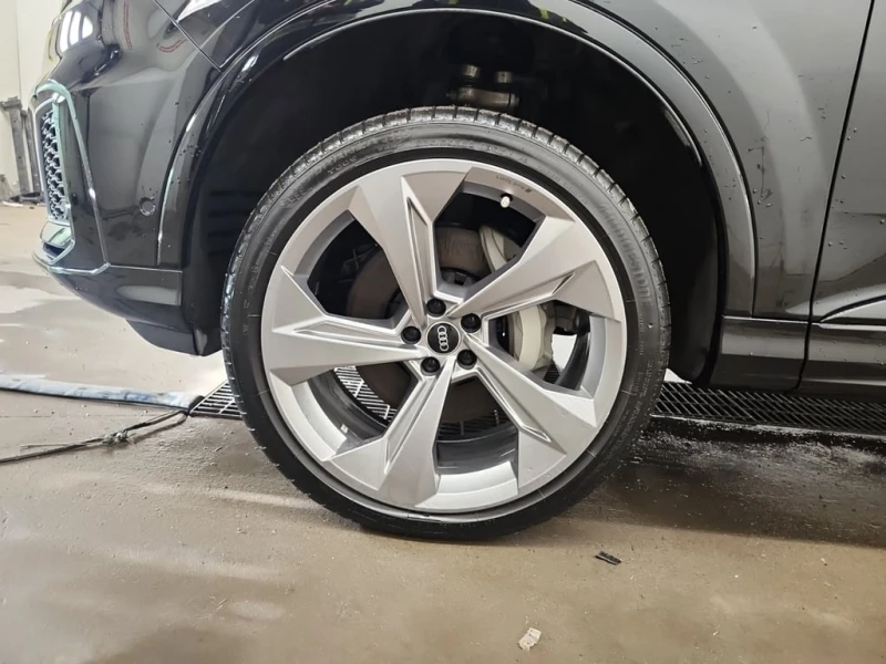 Audi Q7 55tfsi * TECHNIK * 20500km! * CARFAX * , снимка 15 - Автомобили и джипове - 53451185