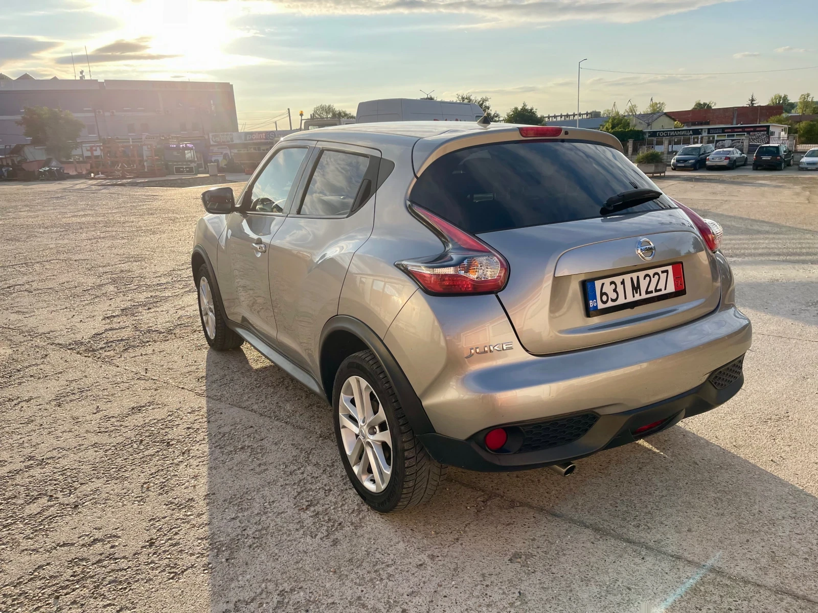 Nissan Juke 1.6 16v 117к.с АВТОМАТИК - изображение 6