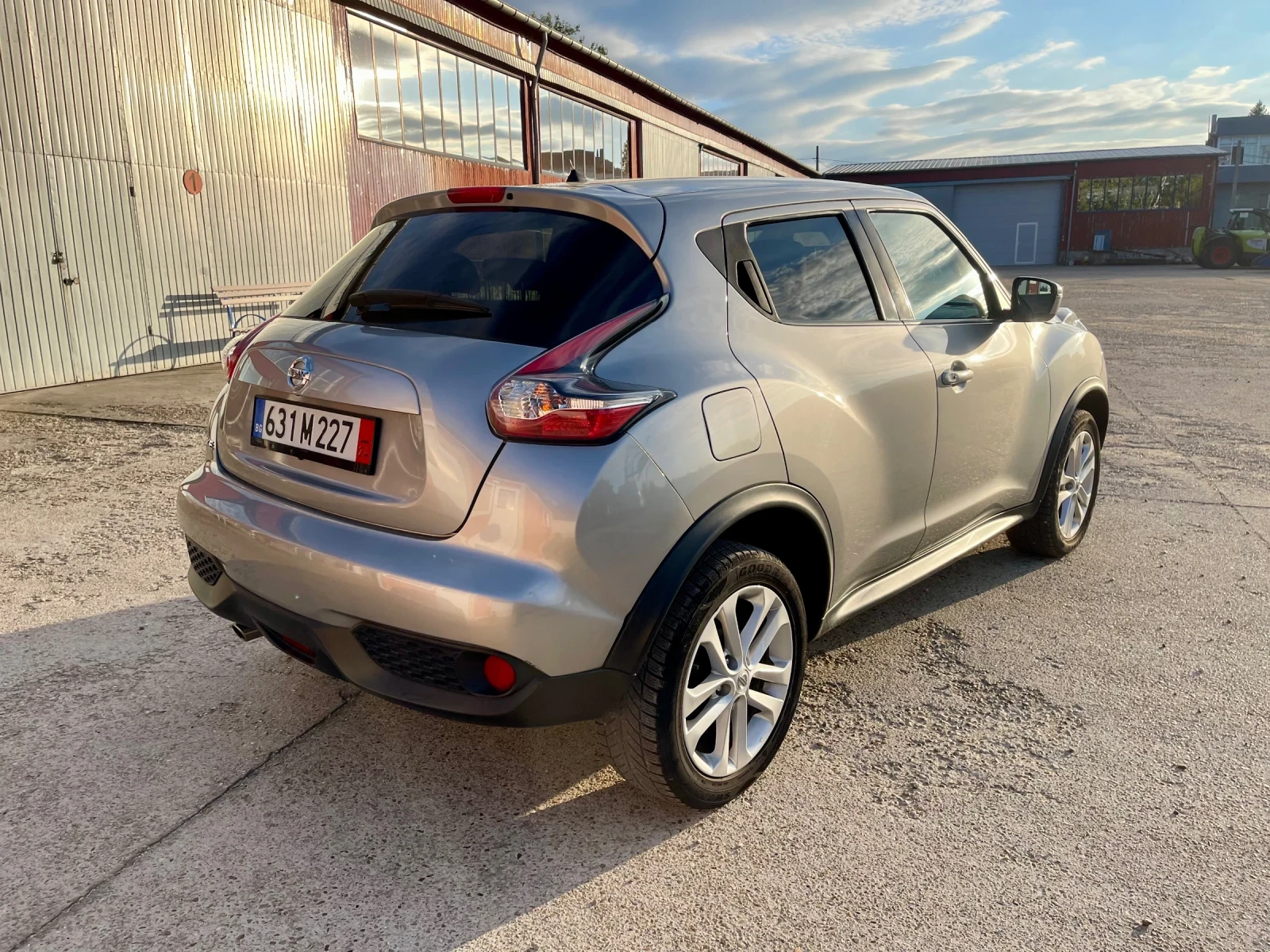 Nissan Juke 1.6 16v 117к.с АВТОМАТИК - изображение 5