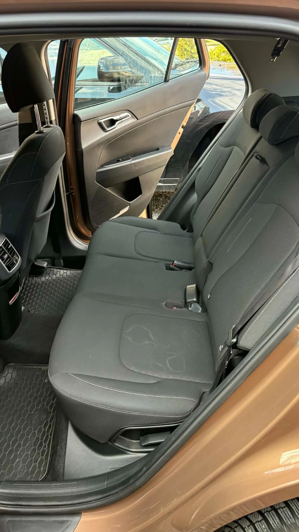 Kia Sportage, снимка 5 - Автомобили и джипове - 54207528