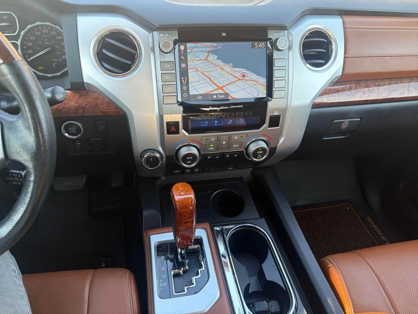 Toyota Tundra Platinum * 1794 EDITION* Back cam* Шибидах* Обдухв, снимка 8 - Автомобили и джипове - 54476944