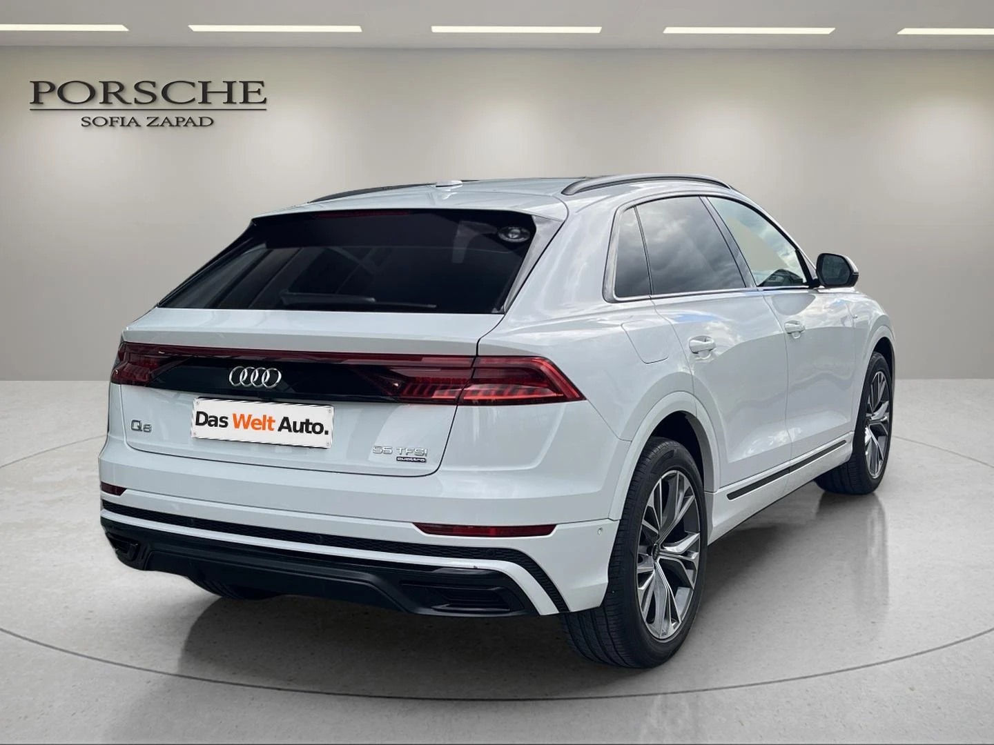 Audi Q8, снимка 3 - Автомобили и джипове - 55217340
