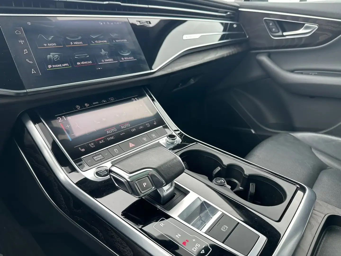Audi Q7, снимка 11 - Автомобили и джипове - 54758975