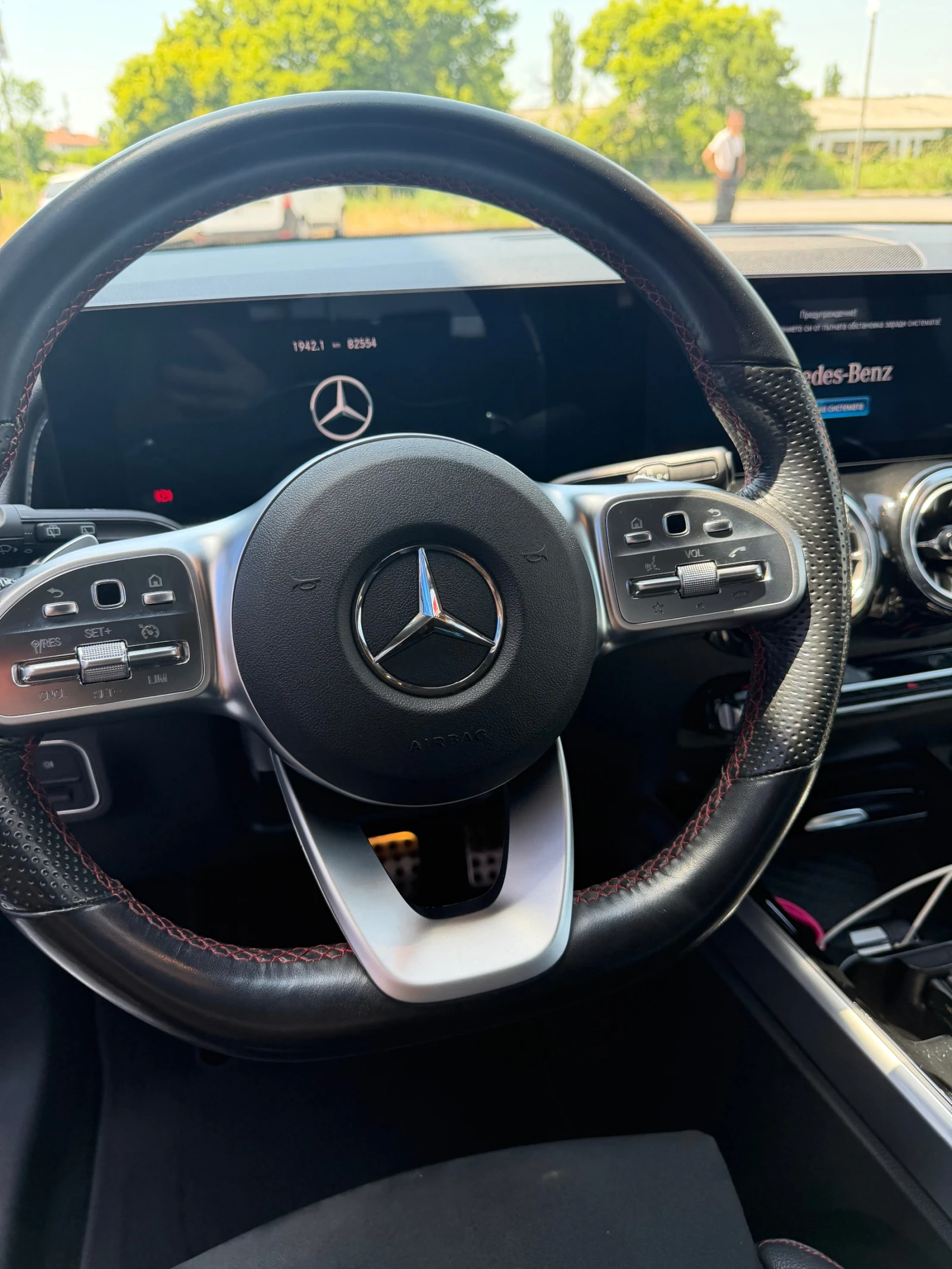 Mercedes-Benz GLB 220 AMG Line, снимка 8 - Автомобили и джипове - 55090047