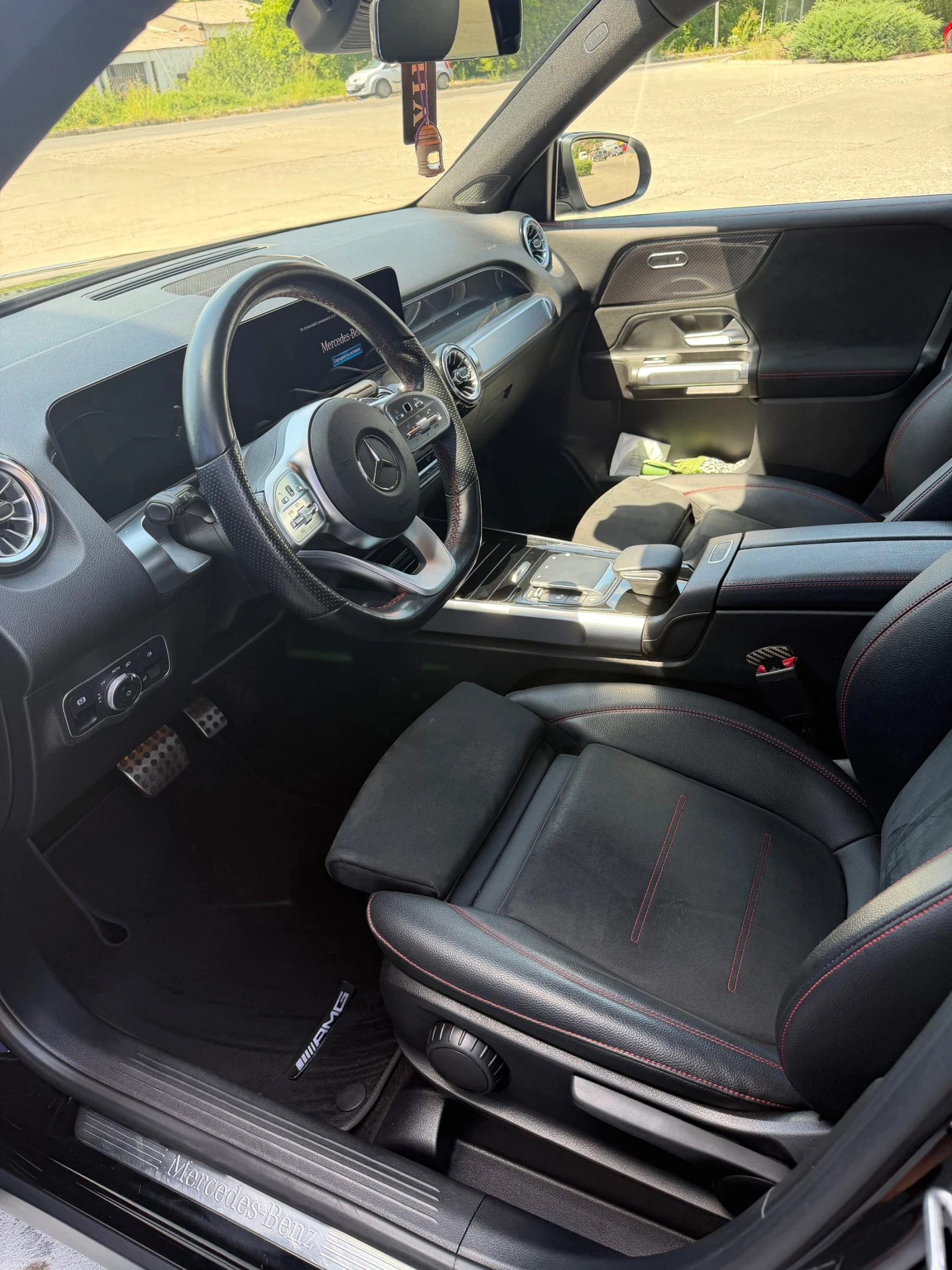 Mercedes-Benz GLB 220 AMG Line, снимка 12 - Автомобили и джипове - 55090047