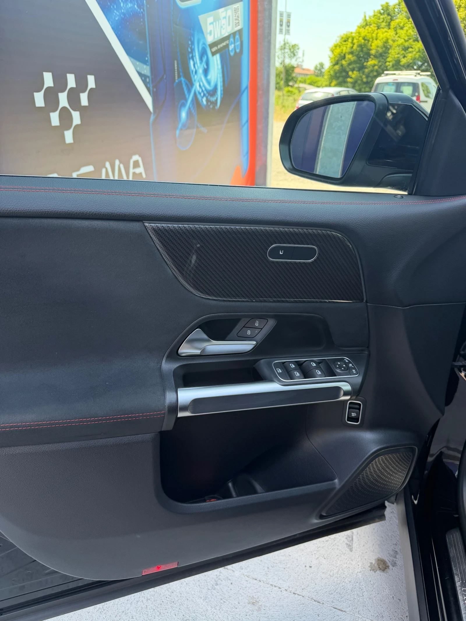 Mercedes-Benz GLB 220 AMG Line, снимка 6 - Автомобили и джипове - 55090047