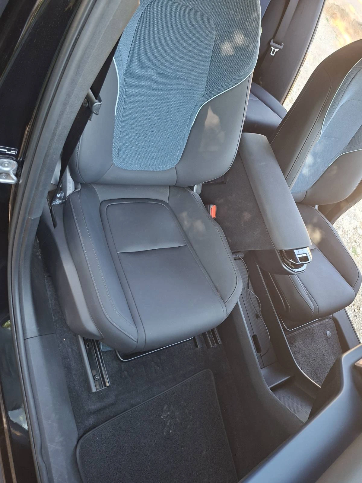 Volvo EX30 long range , снимка 3 - Автомобили и джипове - 55384535