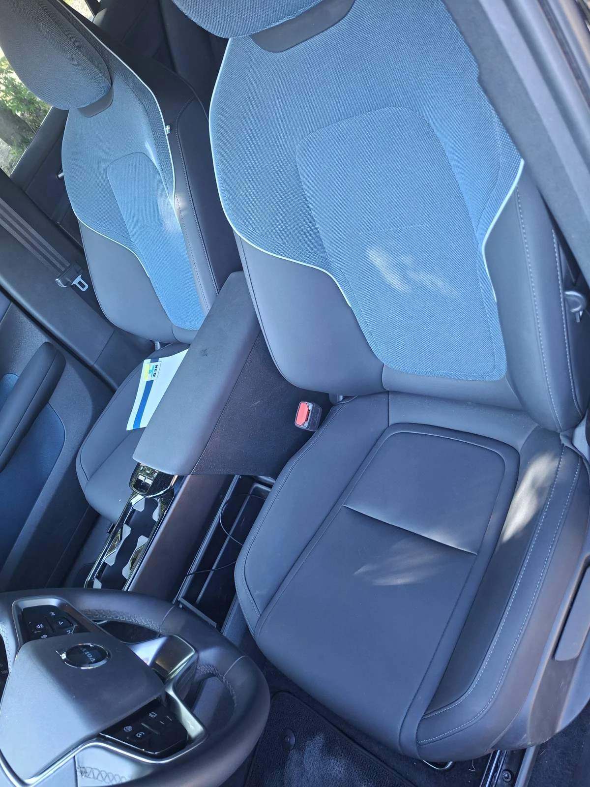 Volvo EX30 long range , снимка 4 - Автомобили и джипове - 55384535