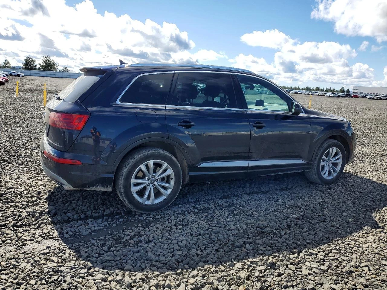 Audi Q7 * CARFAX * БЕЗ ПЪРВОНАЧАЛНА ВНОСКА, снимка 3 - Автомобили и джипове - 55558029