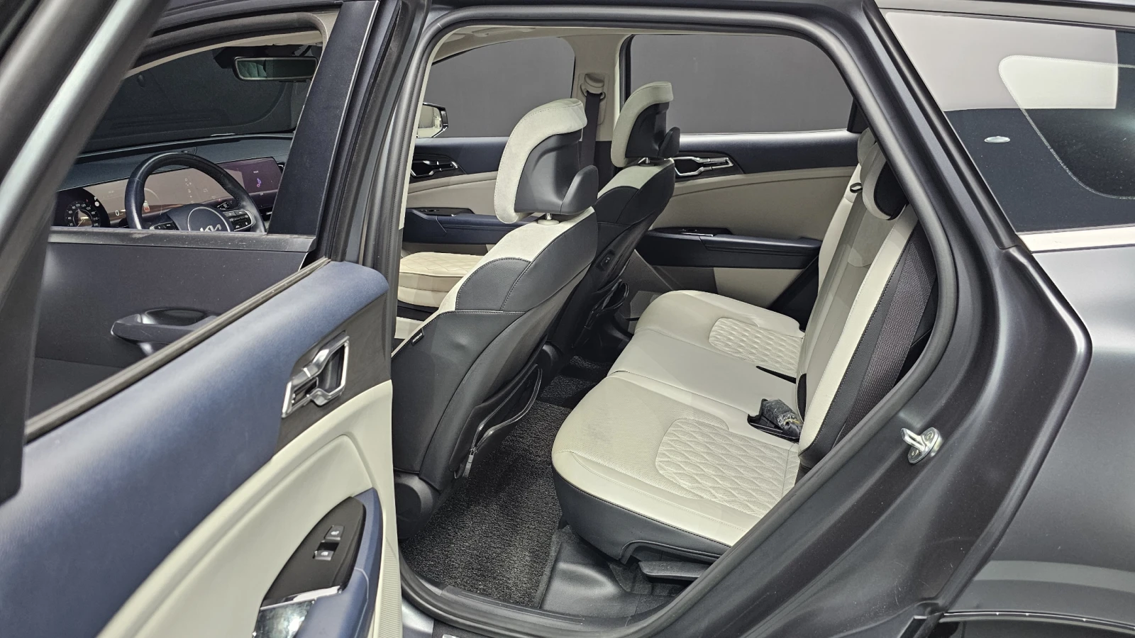 Kia Sportage SIGNATURE* 4X4* KRELL* PANO* 360* ОБДУХ* DIS* КРАЙ, снимка 15 - Автомобили и джипове - 55596771