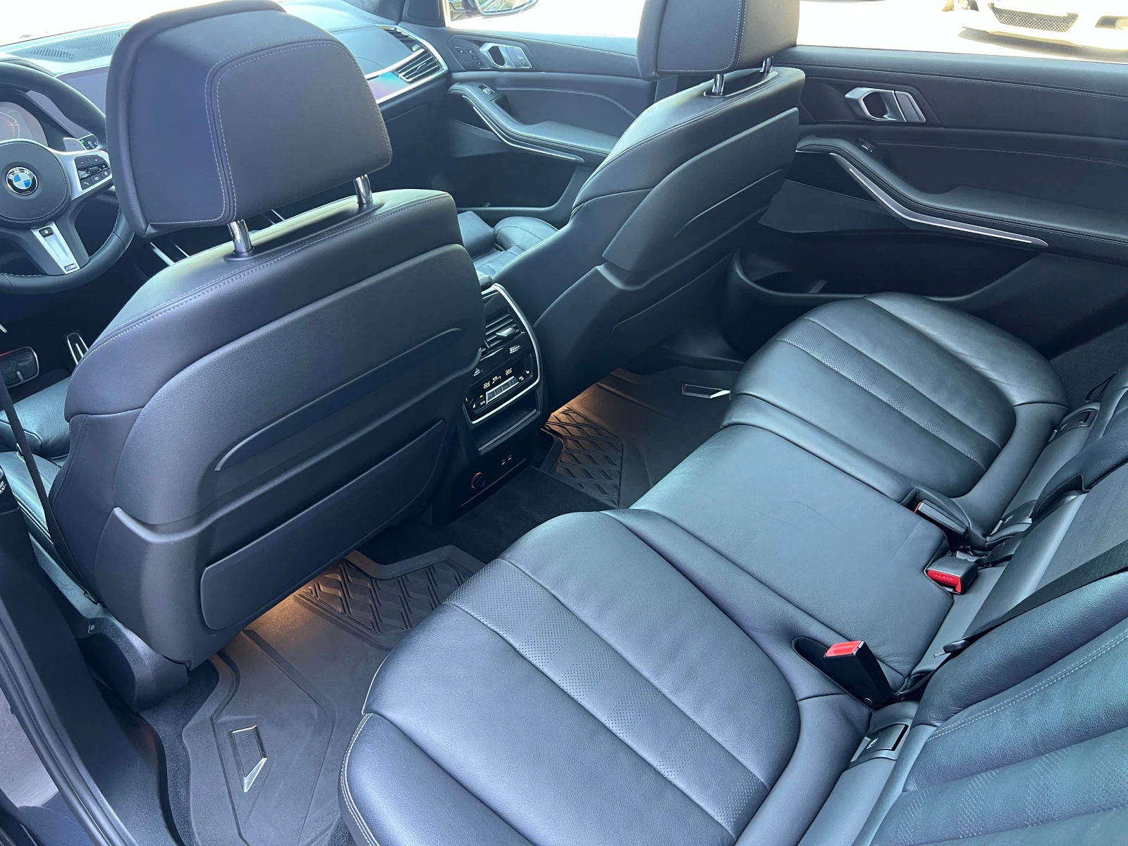 BMW X7  xDrive40d, снимка 10 - Автомобили и джипове - 55624398