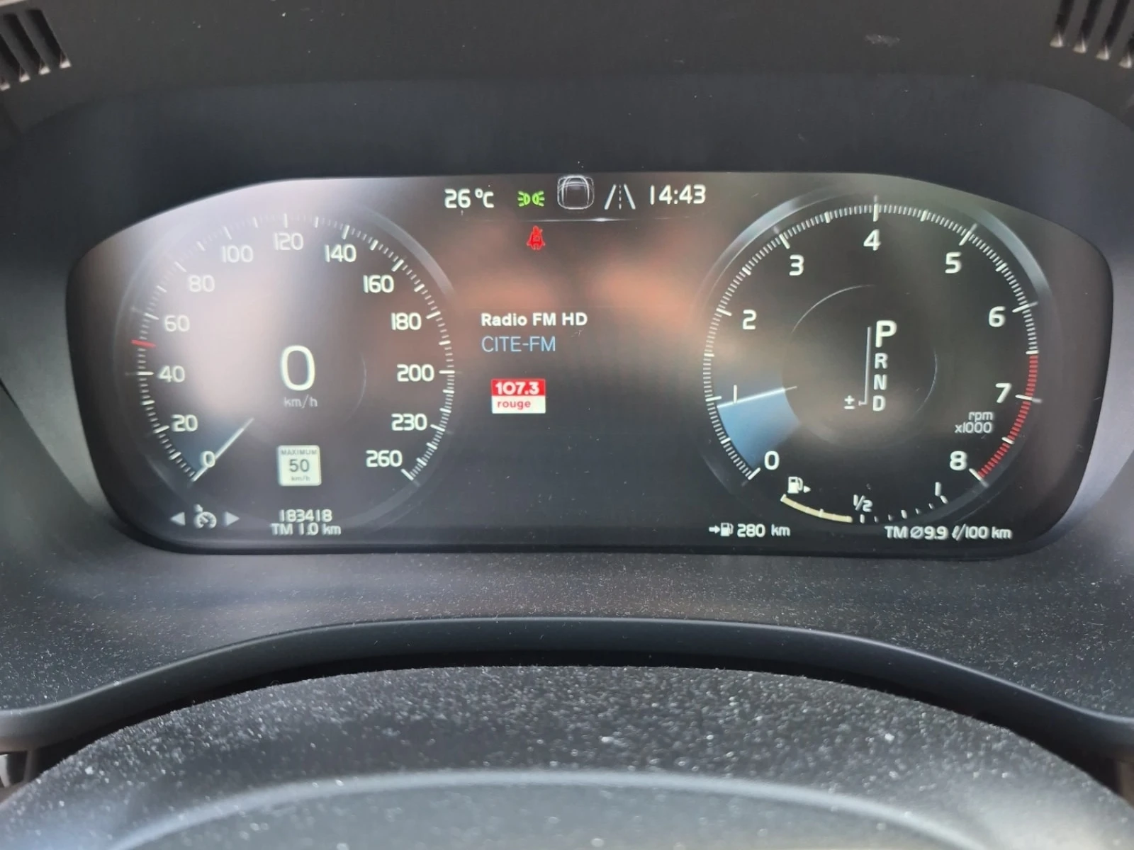 Volvo XC60 MOMENTUM * CARFAX * Един собственик * Без инцидент, снимка 6 - Автомобили и джипове - 55889664