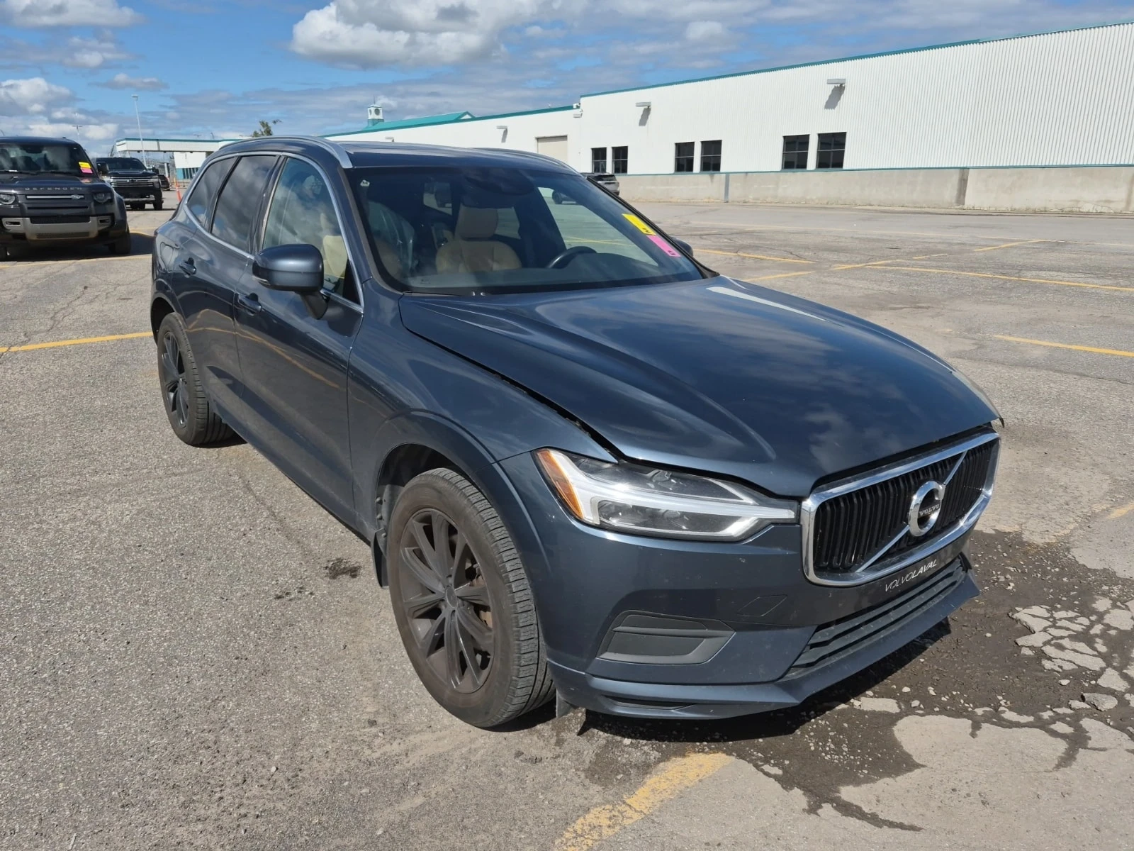 Volvo XC60 MOMENTUM * CARFAX * Един собственик * Без инцидент