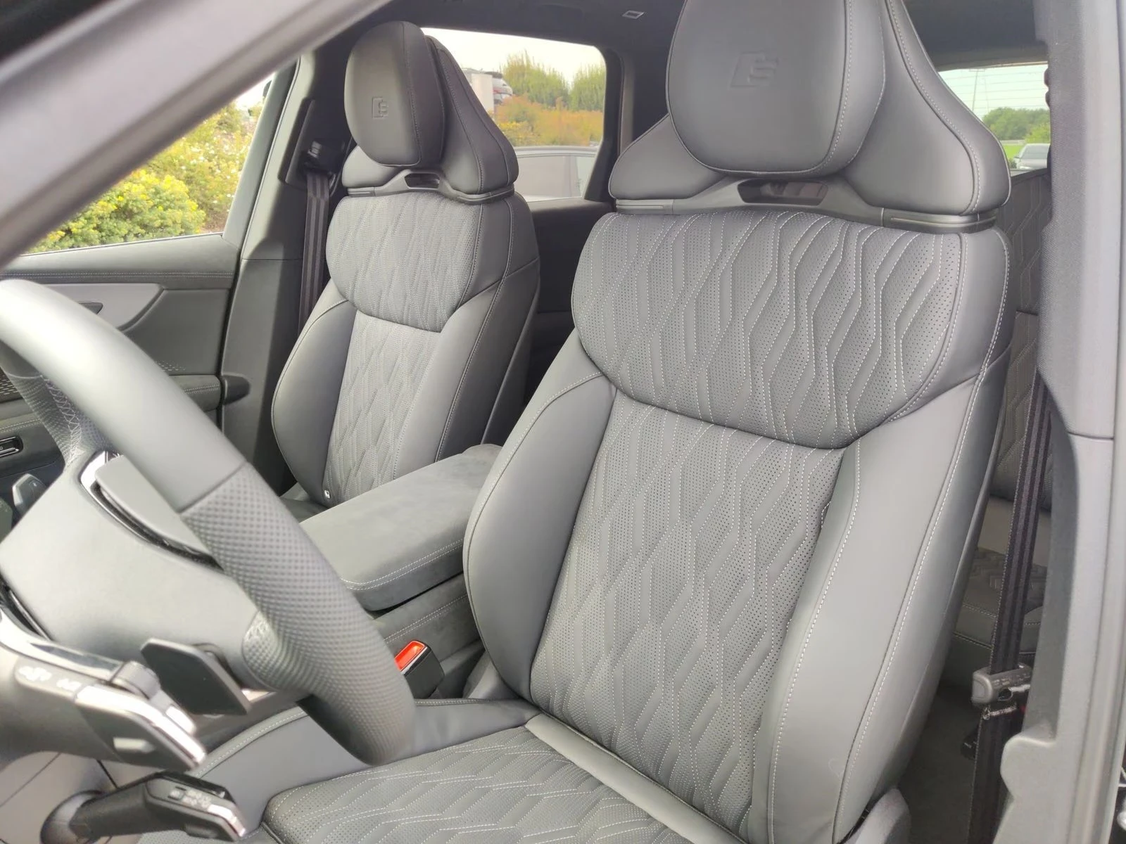 Audi Q7 S-LINE / TECH+ / MATRIX / HUD / 360 / B&O / PANO /, снимка 11 - Автомобили и джипове - 56112711