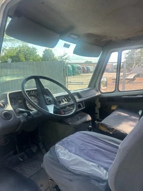 Mercedes-Benz 208, снимка 5