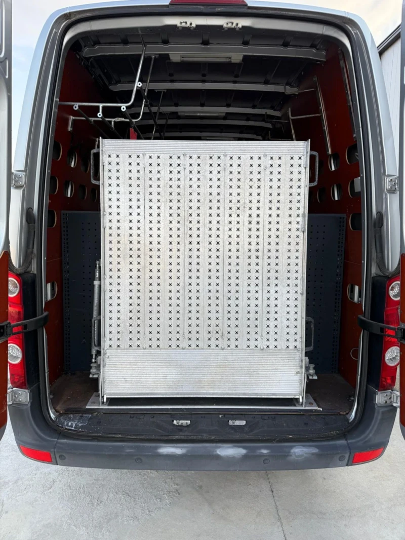 VW Crafter, снимка 5 - Бусове и автобуси - 52512446