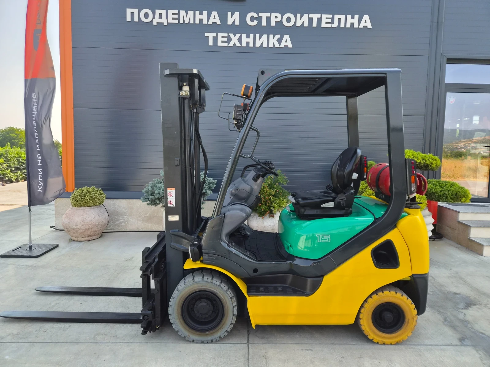 Мотокар Komatsu  ГАЗОКАР / АВТОМАТ / ИЗРАВНИТЕЛ / РАЗТВАРЯ ВИЛИЦИТЕ, снимка 3 - Индустриална техника - 55784202