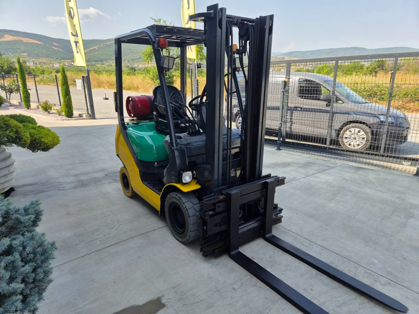 Мотокар Komatsu  ГАЗОКАР / АВТОМАТ / ИЗРАВНИТЕЛ / РАЗТВАРЯ ВИЛИЦИТЕ, снимка 8 - Индустриална техника - 55784202