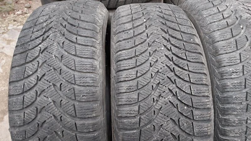 Гуми Зимни 195/55R16, снимка 2 - Гуми и джанти - 27726844