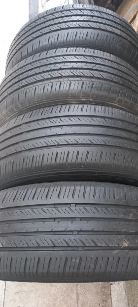 Гуми Летни 215/55R17, снимка 2 - Гуми и джанти - 47366413