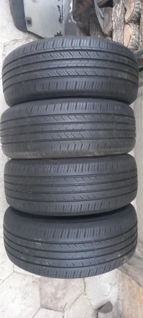 Гуми Летни 215/55R17, снимка 4 - Гуми и джанти - 46950413