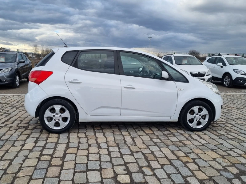 Kia Venga 1.4i, НОВА АГУ, ЕВРО 5  PANORAMA, снимка 5 - Автомобили и джипове - 43892485