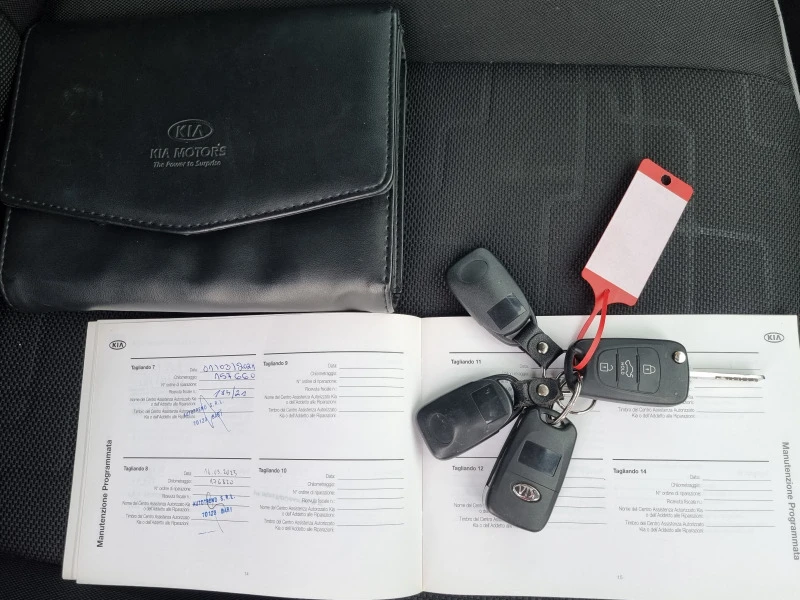 Kia Venga 1.4i, НОВА АГУ, ЕВРО 5  PANORAMA, снимка 10 - Автомобили и джипове - 43892485