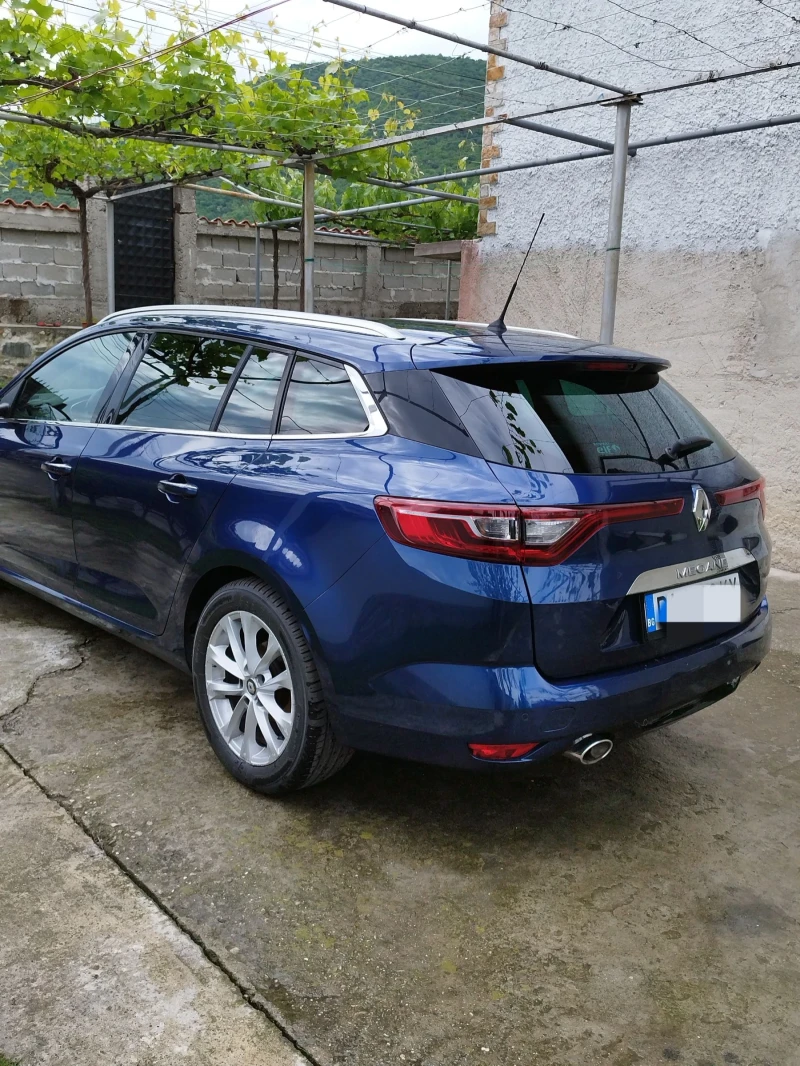 Renault Megane, снимка 11 - Автомобили и джипове - 47817312