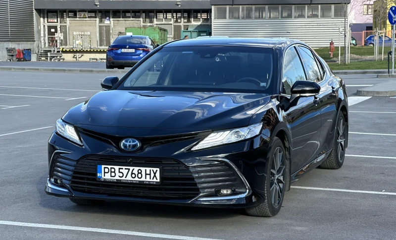 Toyota Camry Luxury, снимка 1 - Автомобили и джипове - 48160786