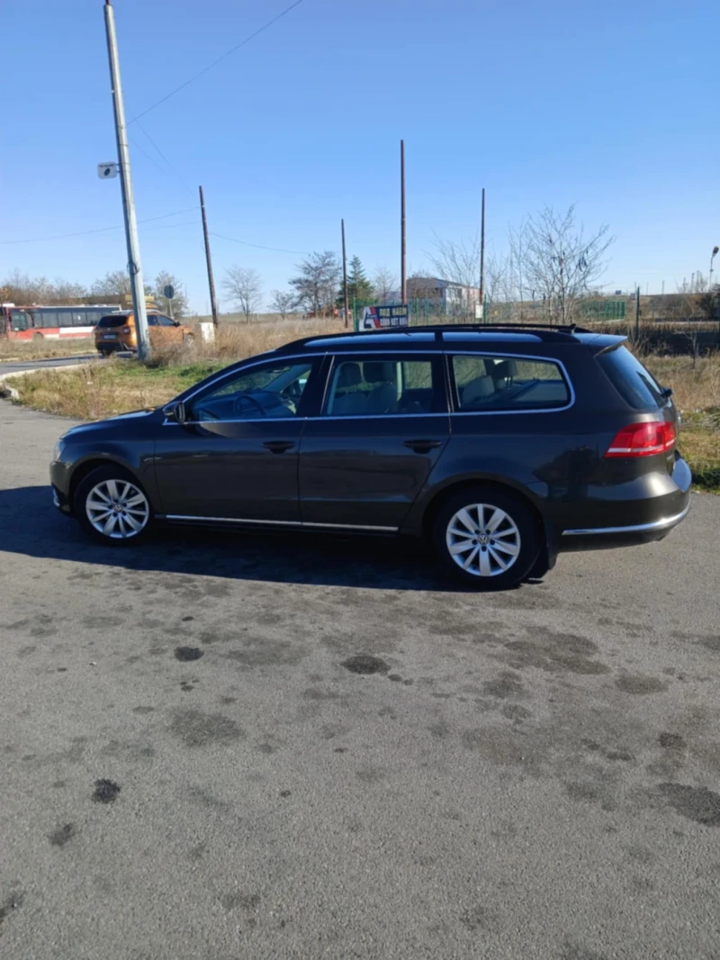 VW Passat, снимка 8 - Автомобили и джипове - 48228471