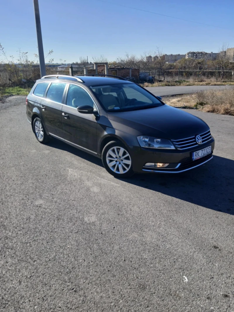 VW Passat, снимка 1 - Автомобили и джипове - 48228471