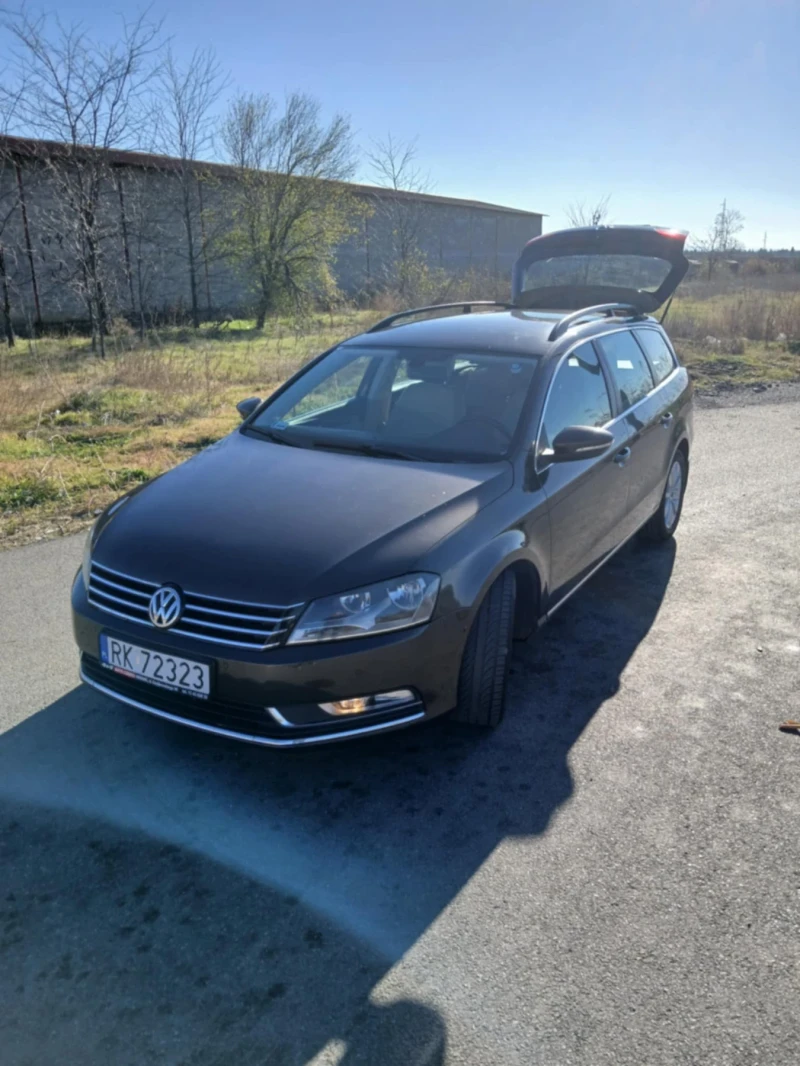 VW Passat, снимка 4 - Автомобили и джипове - 48228471