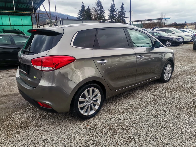 Kia Carens 1.7CRDI, снимка 7 - Автомобили и джипове - 49550752