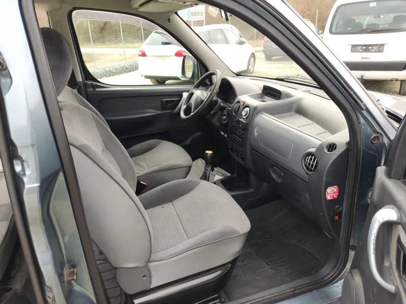 Citroen Berlingo 1.6 I, клим., снимка 7 - Автомобили и джипове - 48895325