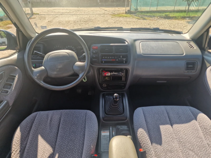 Suzuki Grand vitara 2.5 LPG, снимка 13 - Автомобили и джипове - 51359006