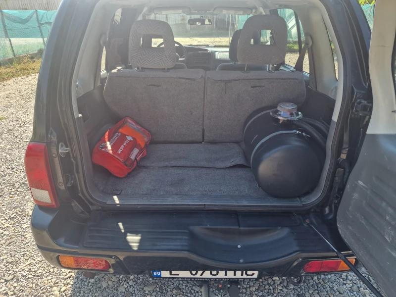 Suzuki Grand vitara 2.5 LPG, снимка 12 - Автомобили и джипове - 51359006