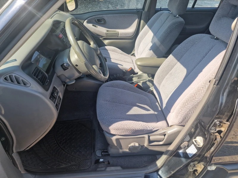 Suzuki Grand vitara 2.5 LPG, снимка 8 - Автомобили и джипове - 51359006