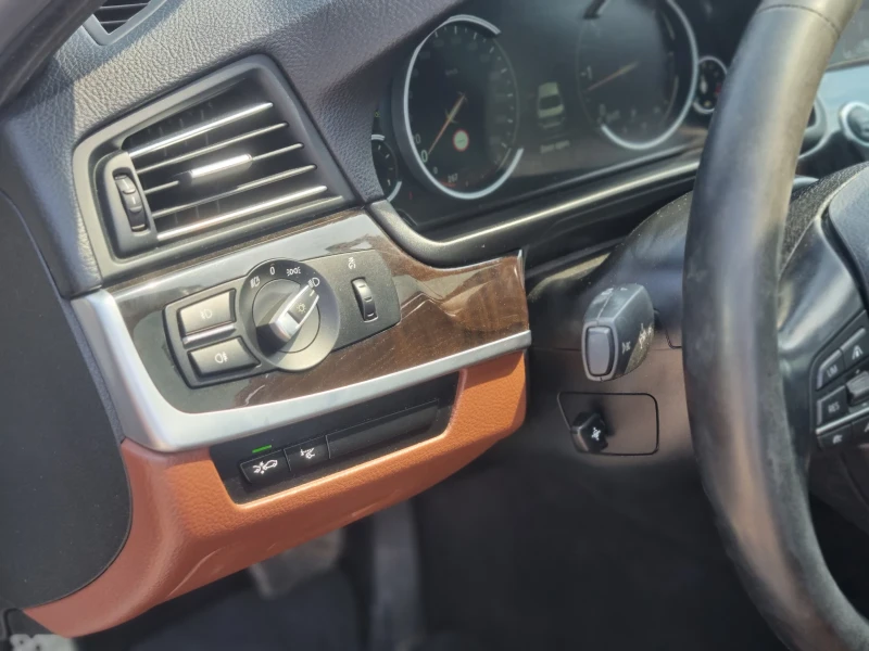 BMW 535 3.5d XDrive , снимка 9 - Автомобили и джипове - 52052212