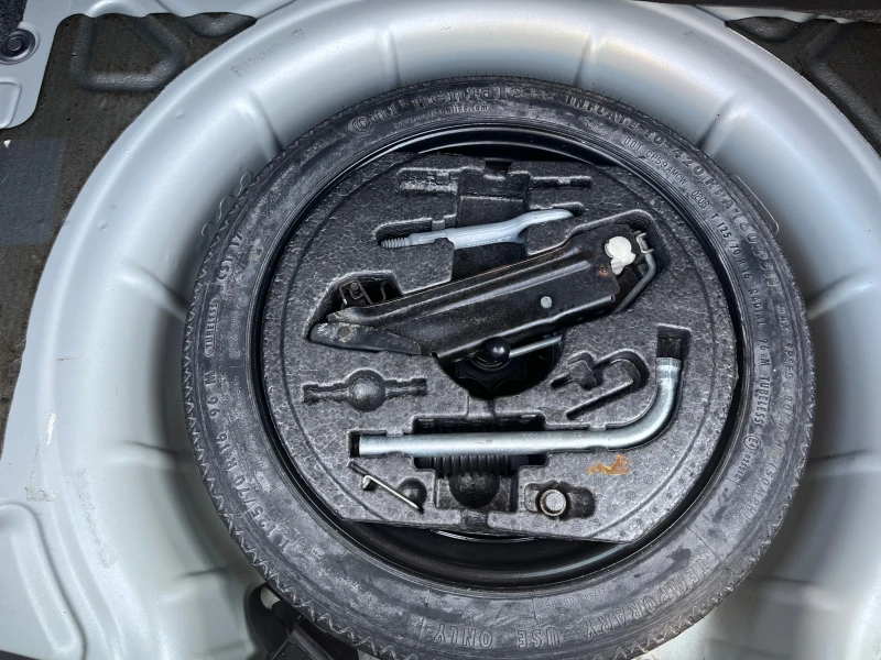 VW Golf 2.0TDI, снимка 16 - Автомобили и джипове - 52088780