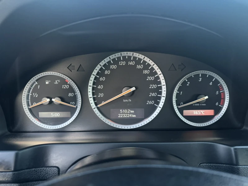 Mercedes-Benz C 220 220-170 к.с.-ръчка 6 скорости, снимка 11 - Автомобили и джипове - 52255910