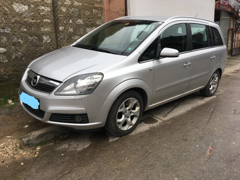 Opel Zafira, снимка 3 - Автомобили и джипове - 52421346
