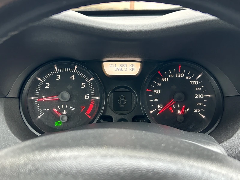 Renault Megane 1.6i-112к.с., снимка 12 - Автомобили и джипове - 52620040