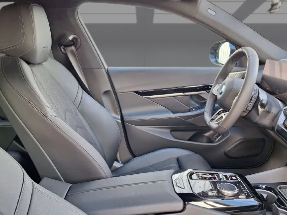 BMW 520 i = M-Sport Pro = Shadow Line Гаранция - изображение 8