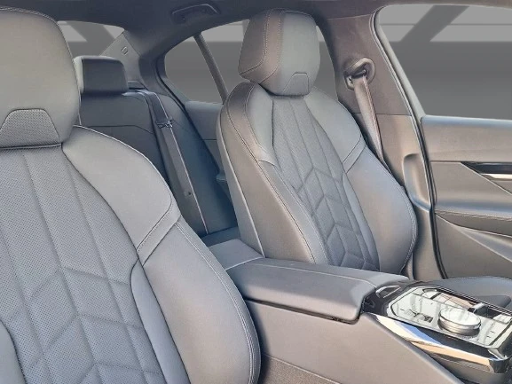 BMW 520 i = M-Sport Pro = Shadow Line Гаранция - изображение 9