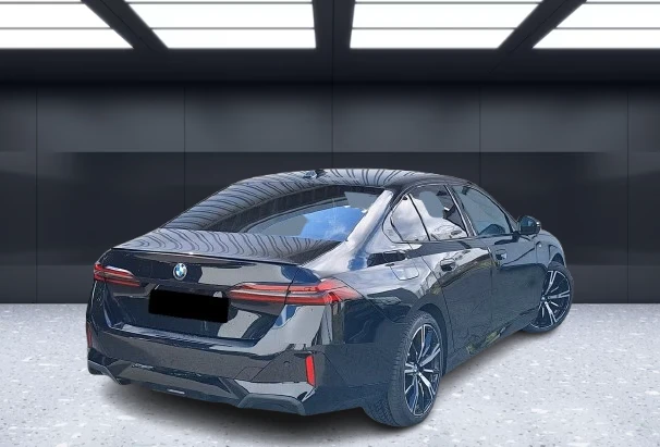 BMW 520 i = M-Sport Pro = Shadow Line Гаранция - изображение 2